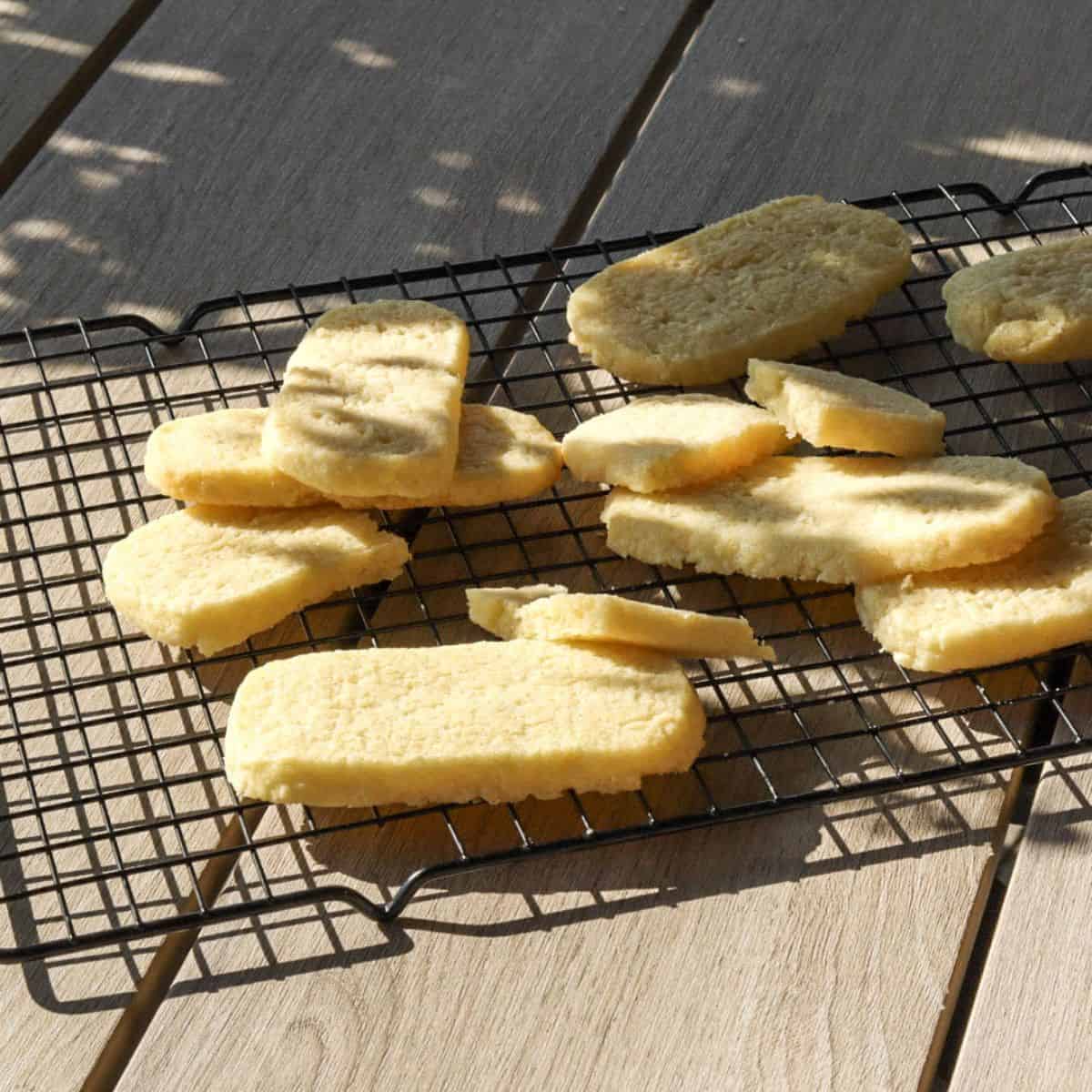 Shortbread cookies with sourdough discard.