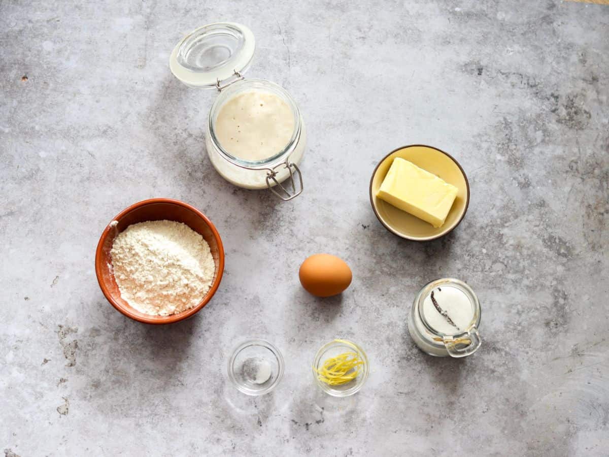 All the ingredients you need to make sourdough discard pie crust.